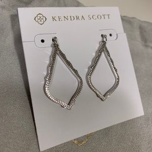 kendra scott silver earrings